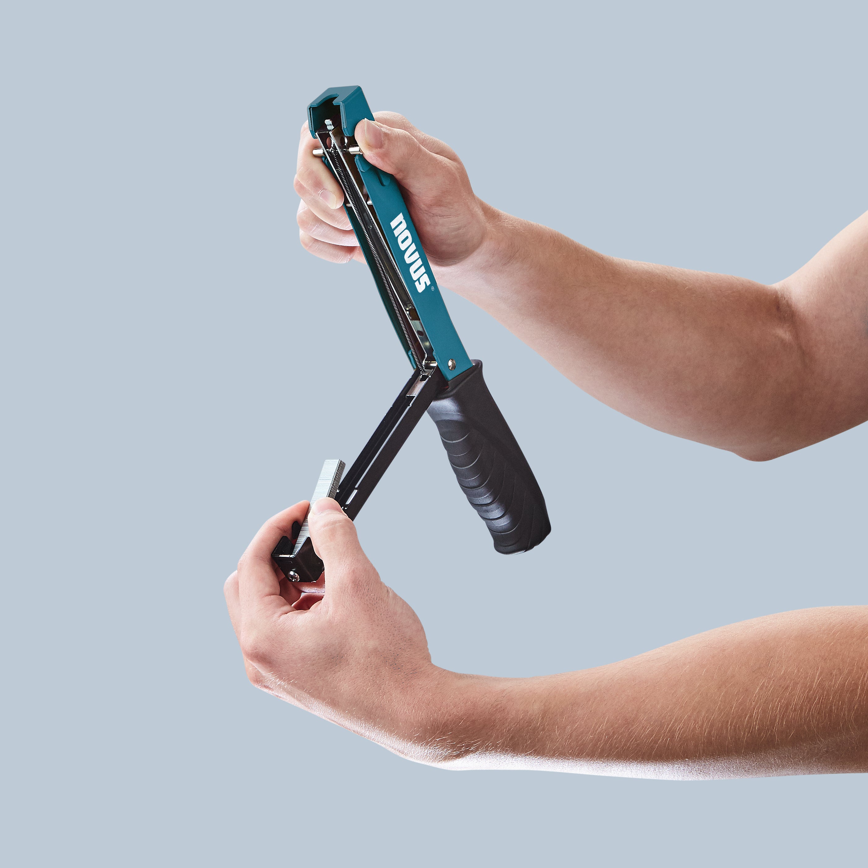 Novus Hamertacker J-022