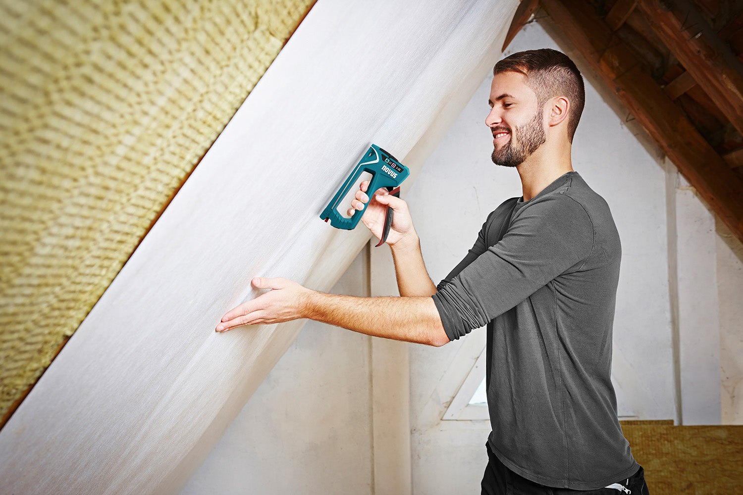 Novus Handtacker J-25