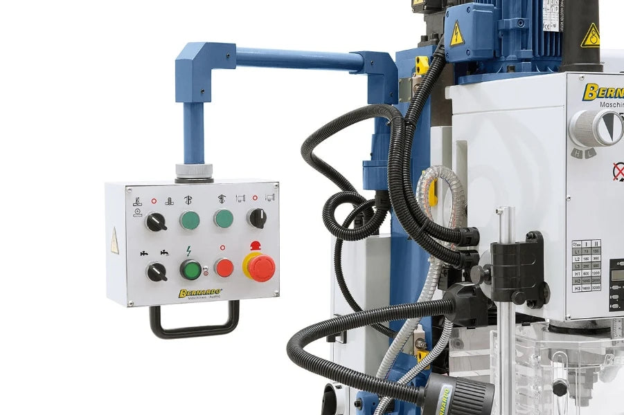 Bernardo Boor- & Freesmachine FM 55 HSV met 3-assige digitale uitlezing