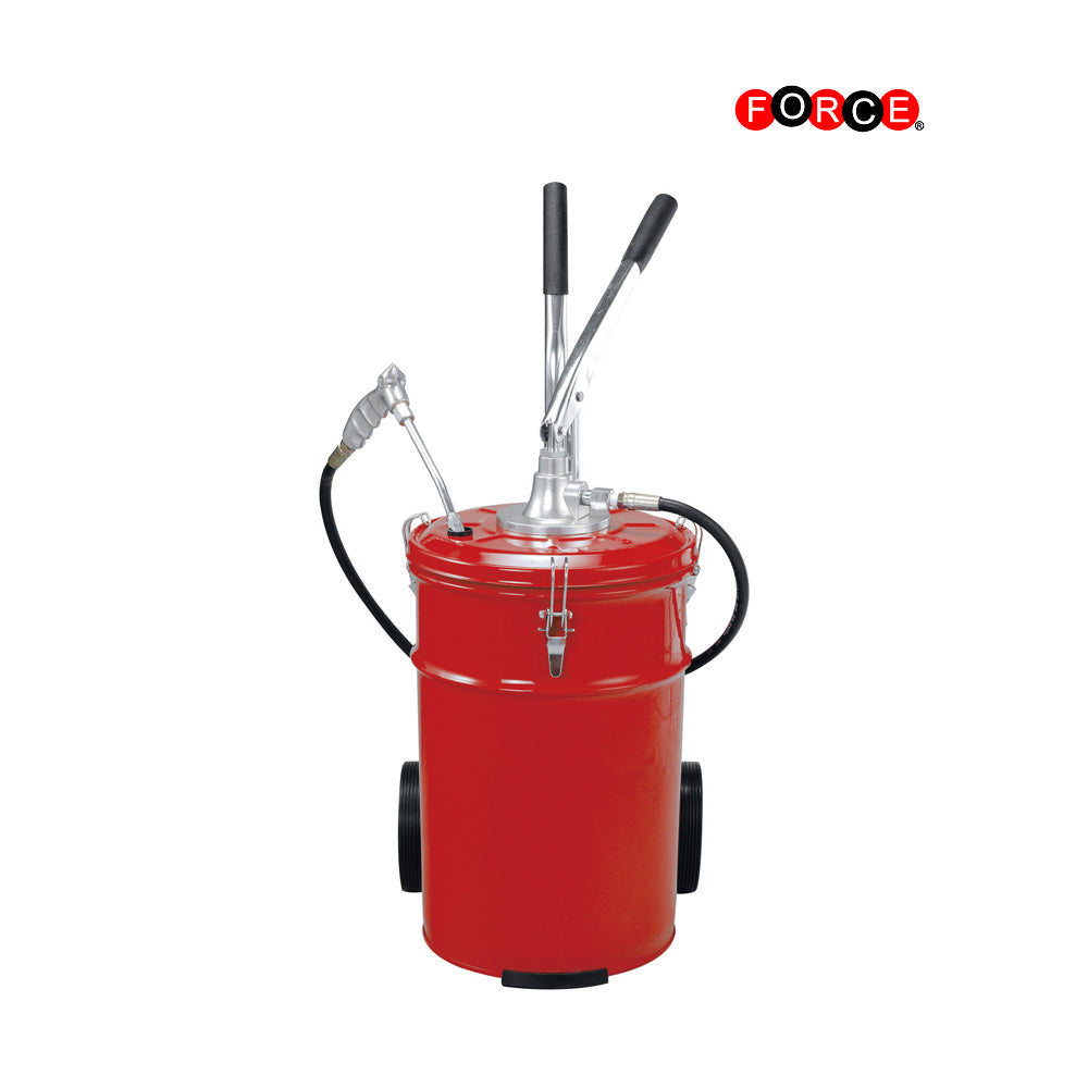Hand lubricator for grease