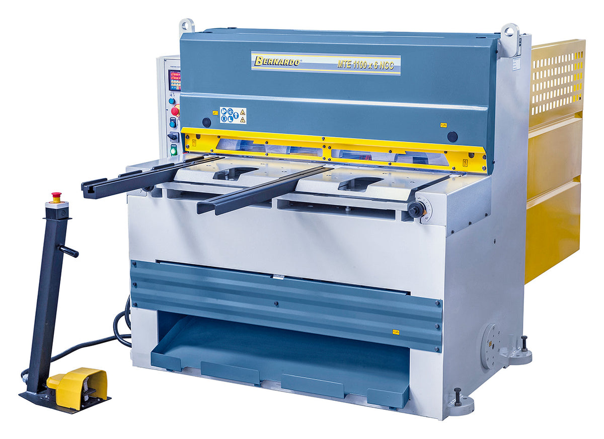 Bernardo Motorische tafelschaar MTE 1360x6mm NCC