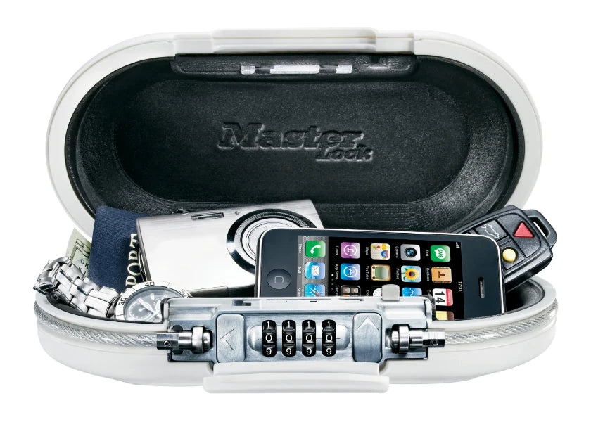 MasterLock Mobiele kluis met cijferslot en kabel wit