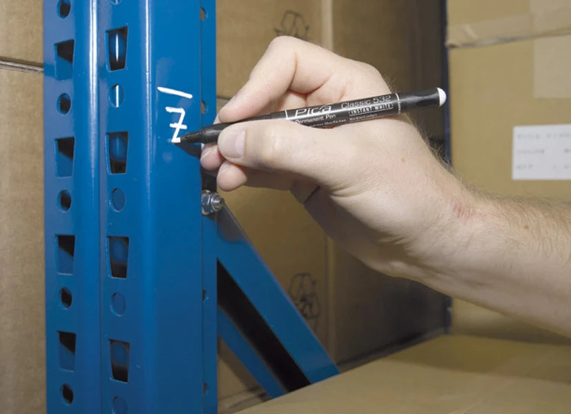 Pica Classic 532/52 Permanent Pen wit - ronde punt (blister)