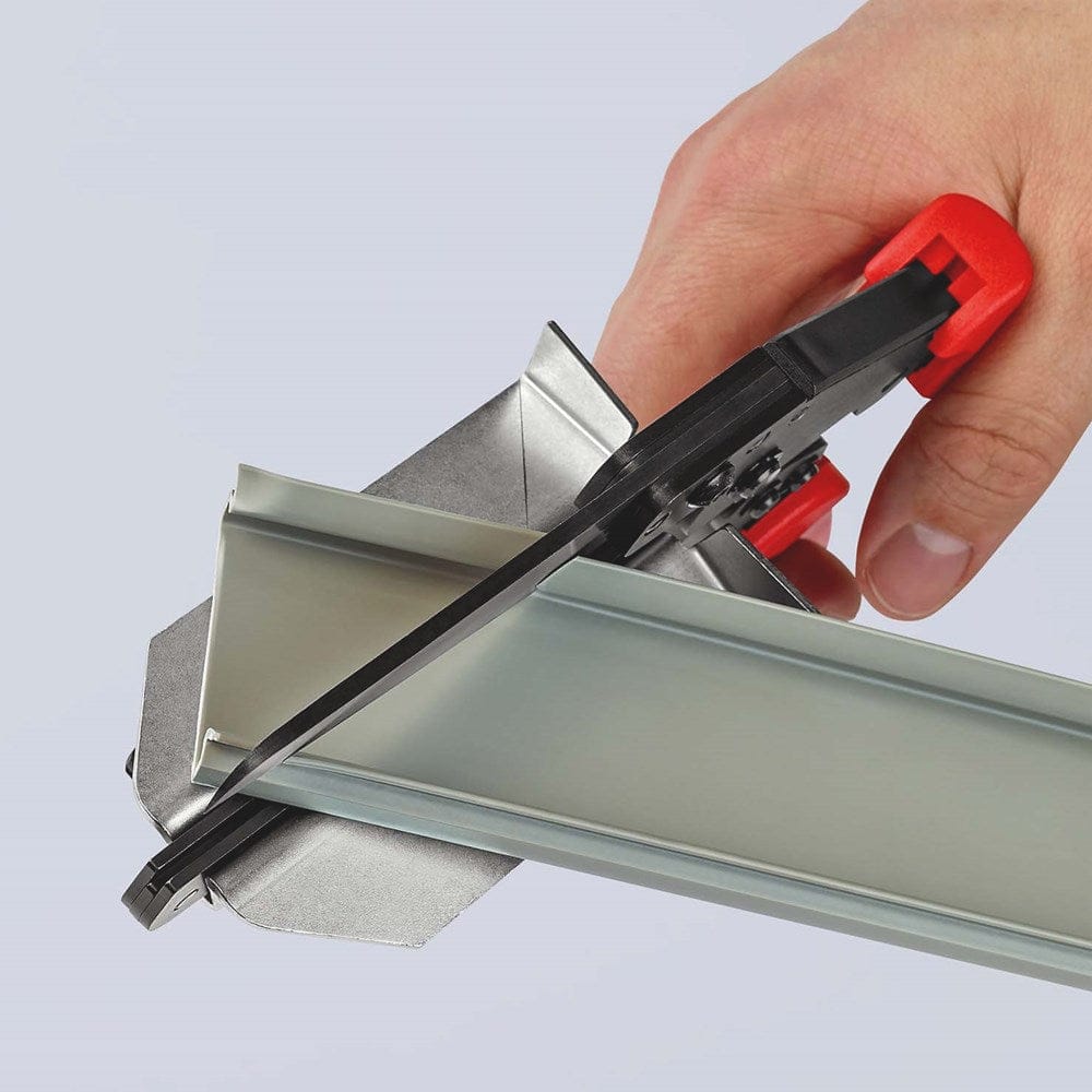 KNIPEX 95 02 21 Schaar voor kunststof ook voor kabelkanalen met meer-componentengrepen gebruineerd 2-6