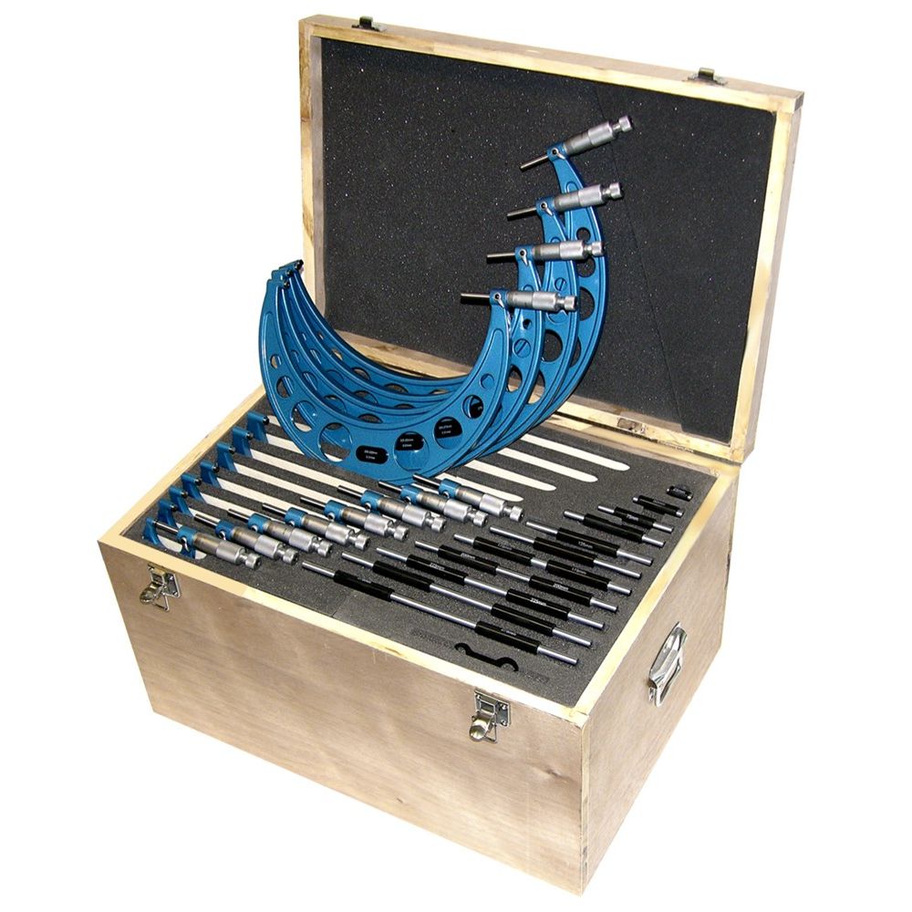 Analoge micromet. in 12-dlg set 0-300mm 0,01mm met HM meetpunten in houten kist-0