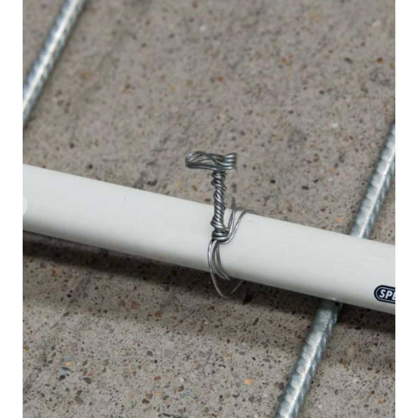 Accu vlechtmachine incl. 2x Li-ion accus, lader, accu-extender, tang & koffer SPVM01A