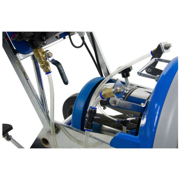 17 inch 1100Watt Boen en schrobmachine met actieve achterwielen & elektrisch sproeisysteem SP5001
